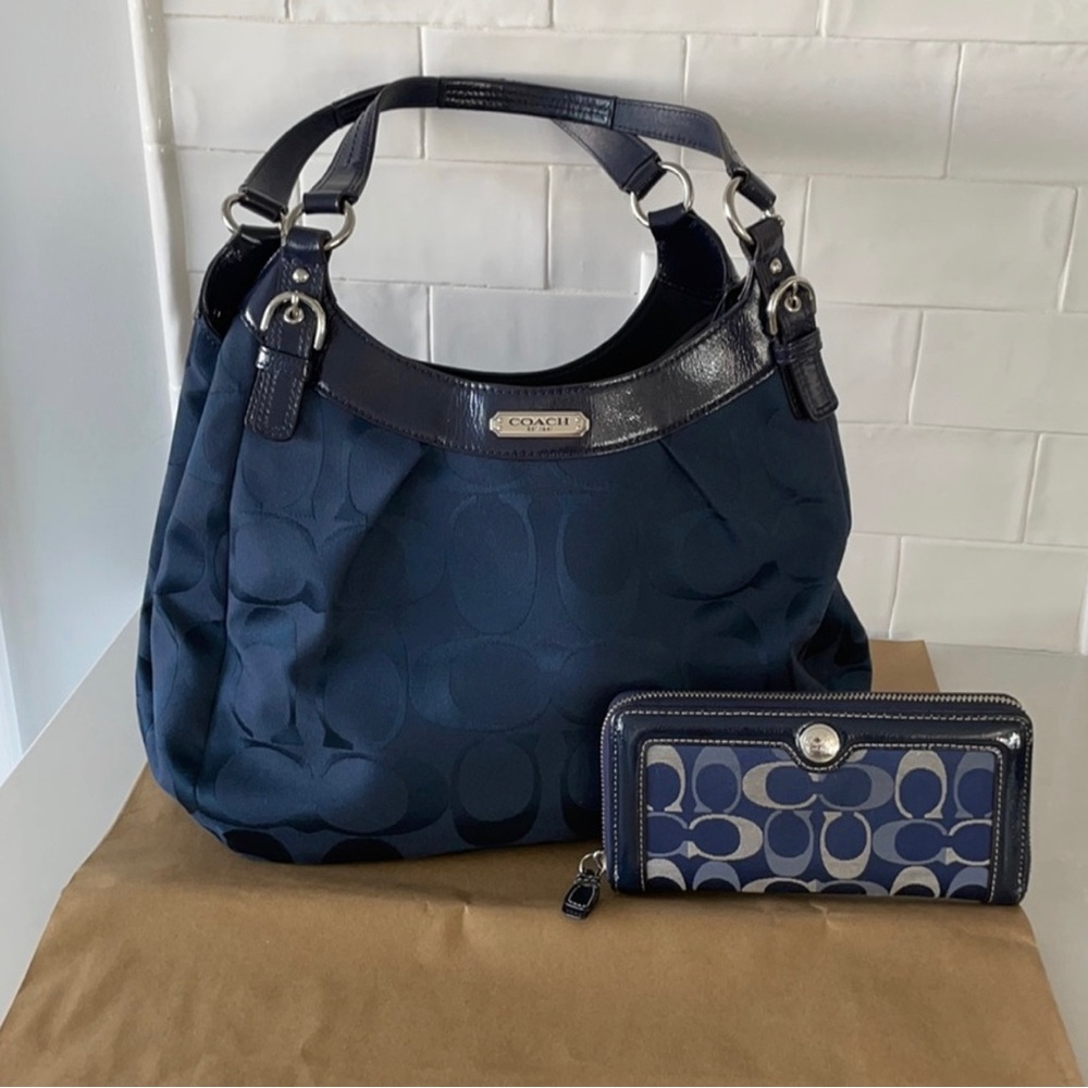 Not for sale! I’m looking for this bag and wallet